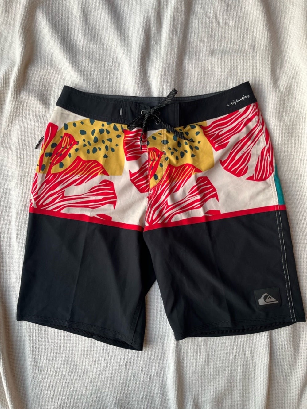 Quiksilver High Line Men’s Black Multicolored Boardshorts